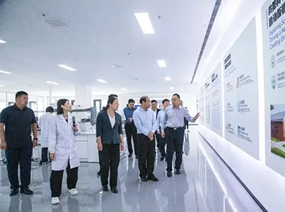 Wang Lejun, Chief Livestock Officer and Director of the Supervision and Inspection Department of the Ministry of Agriculture and Rural Affairs of China, Visits Huaxing Pet Food Co.,Ltd. for Research and Guidance